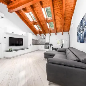 شقة فندقية Residenze Niguarda, ميلان